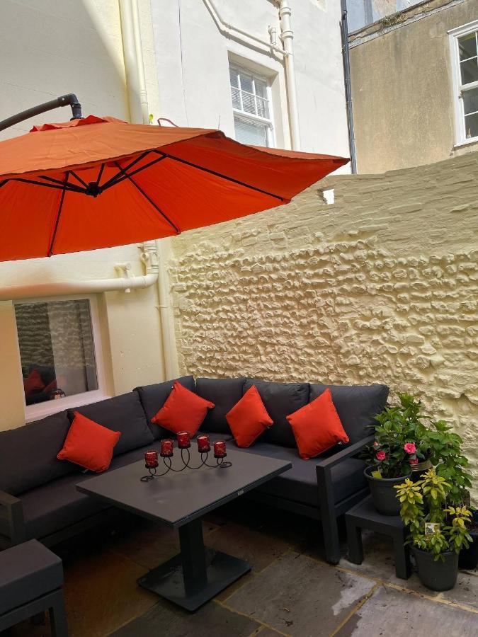 Апартаменти Entire 2 Bed Flat With Garden, Located Near Beach Brighton Екстер'єр фото
